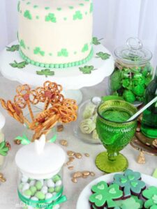 GREEN-SNACK-STATION
