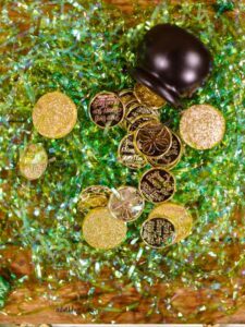 Gold-Coin-Wreat