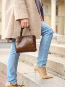 Classic-Camel-Coat-with-Skinny-Jeans