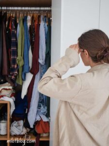 Getting-Stuck-on-the-Emotional-Value-Instead-of-Practical-Need-decluttering-mistakes-to-avoid-in-your-space