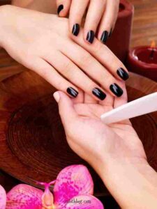 How-to-Make-Your-Wedding-Manicure-Last-All-Day